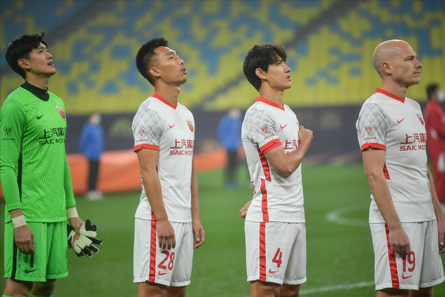 关于国际米兰迎中超关键赛；清晨官宣签约；话题不断；训练强度明显提升的信息