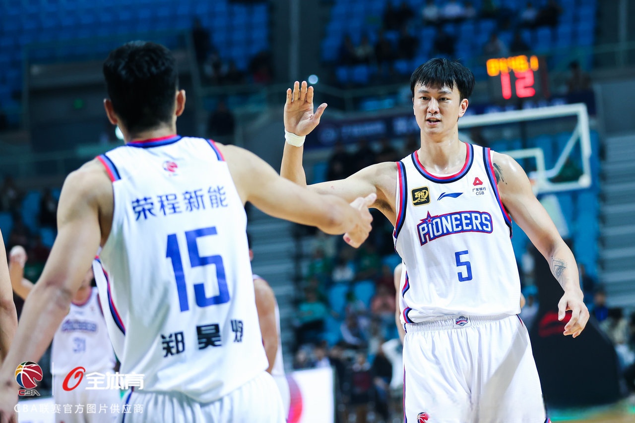 九游网站 -包含赛地聚焦：葡超赛后热度飙升，辽宁本钢官宣签约，态度坚定，资深球员宣示担当的词条